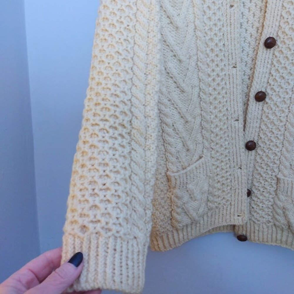 VTG Sheila Handknits 100% Pure Irish Wool Sweater Cardigan Women's Size Small - Picture 2 of 11